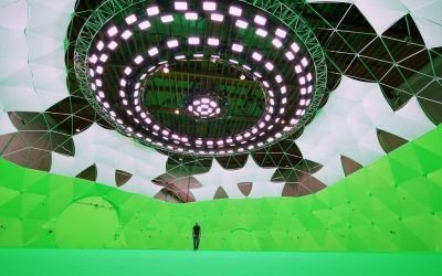 El mayor set 360º para películas del mundo es un enorme Domo Geodésico